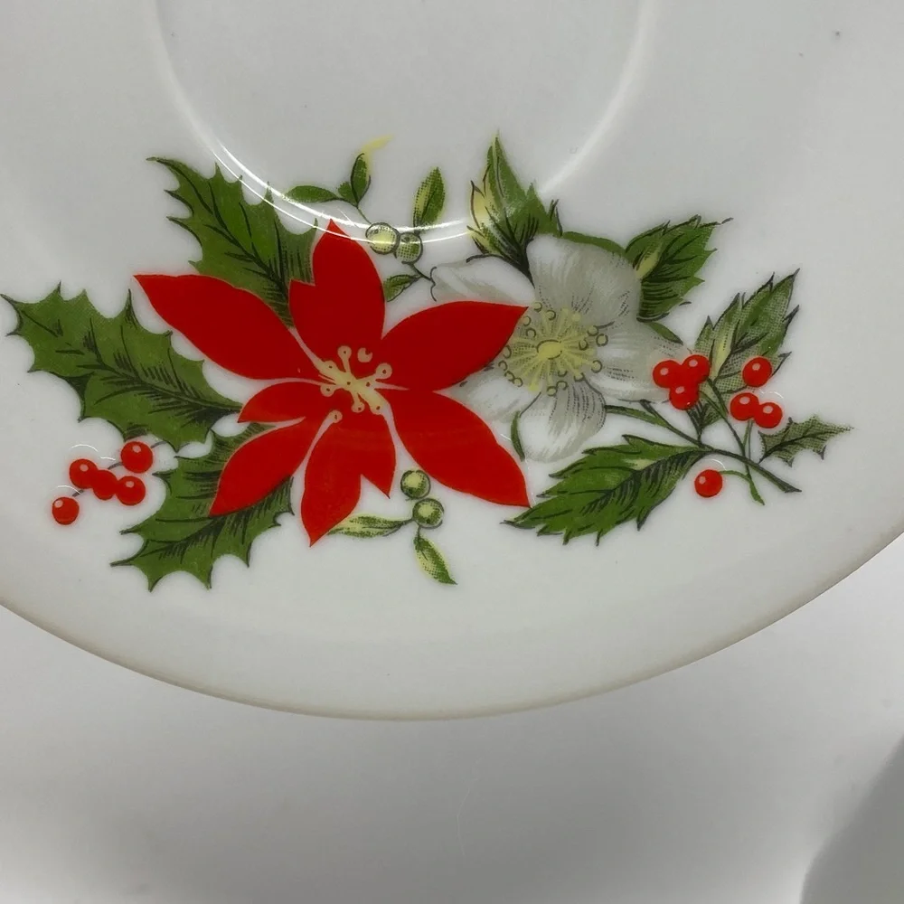 Christmas poinsettia Teacup and Saucer Set